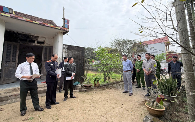 Chấp hành viên Cục THADS tỉnh Thanh Hóa giao tài sản thừa kế thành công