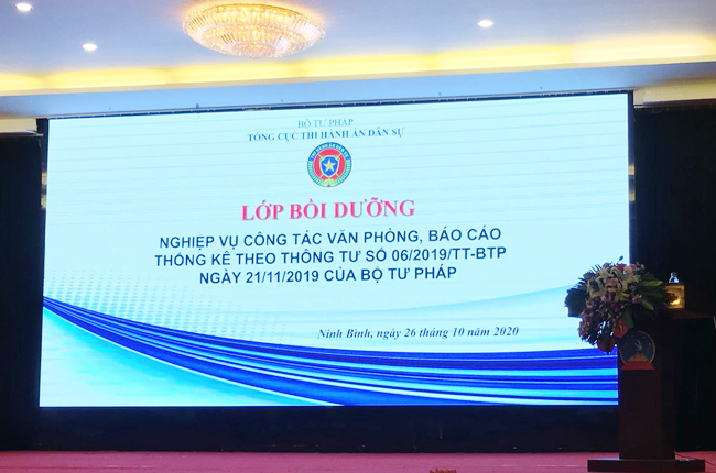 Tập huấn bồi dưỡng nghiệp vụ công tác văn phòng và báo cáo thống kê năm 2020
