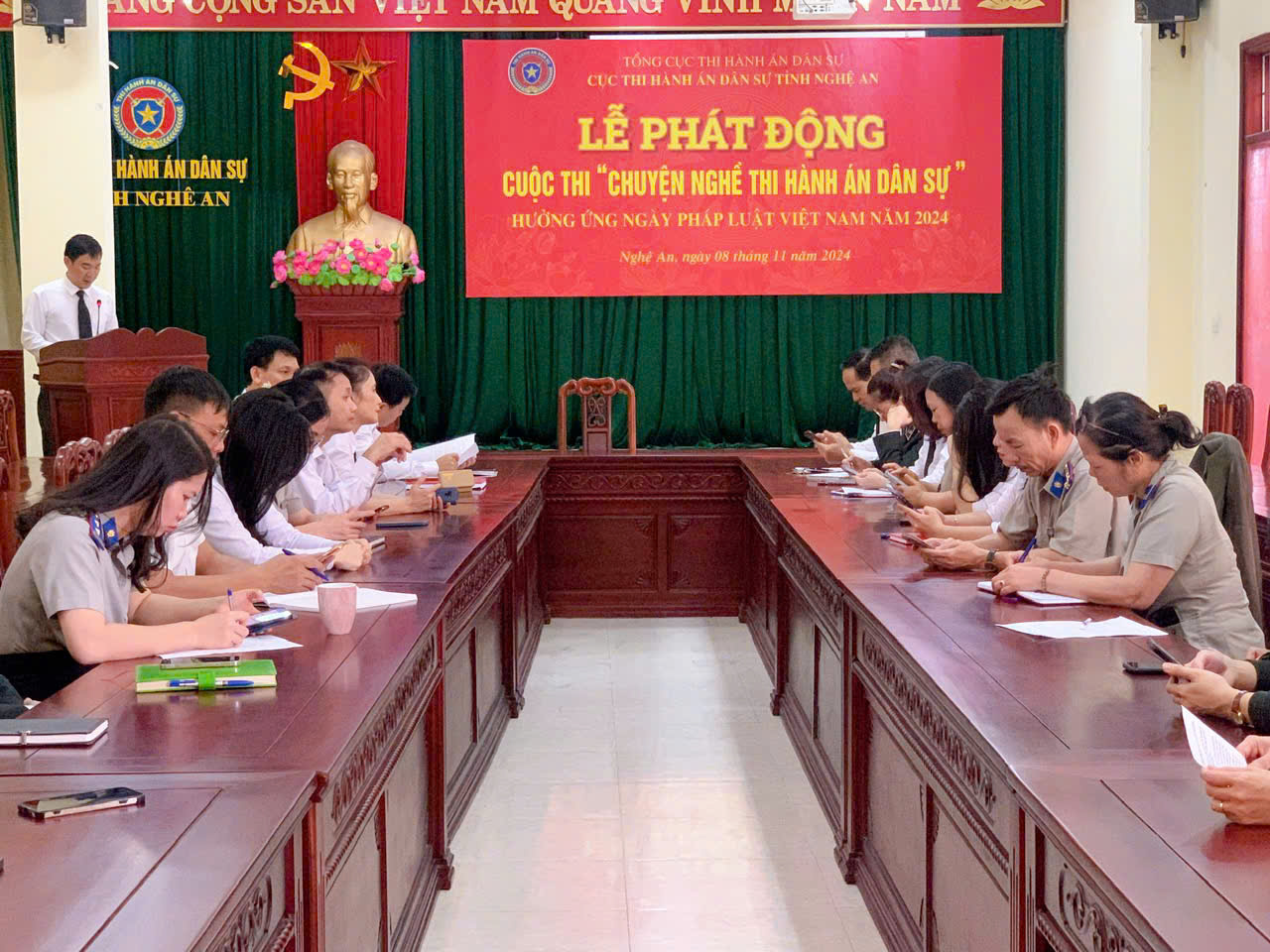 Cục Thi hành án dân sự tỉnh Nghệ An phát động cuộc thi “Chuyện nghề thi hành án dân sự” hưởng ứng ngày pháp luật Việt Nam năm 2024.