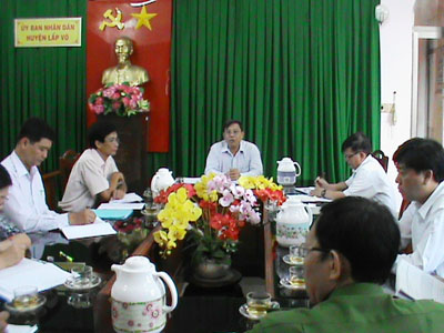 Ban Chỉ đạo THADS huyện Lấp Vò họp bàn giải quyết các vụ việc thi hành án khó khăn, phức tạp