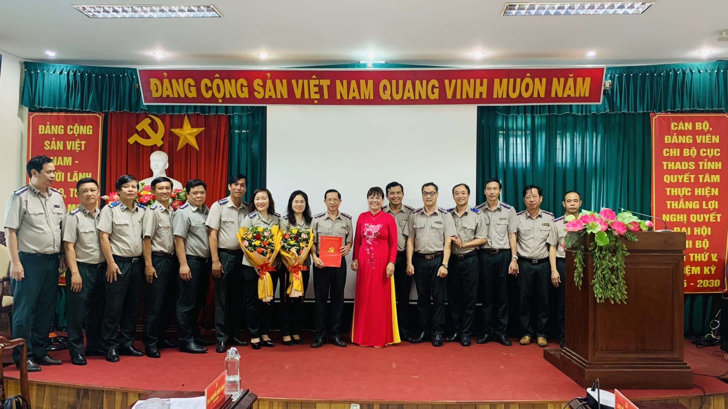 Gia Lai: Công bố Quyết định thành lập Đảng bộ Thi hành án dân sự tỉnh và các Chi bộ trực thuộc