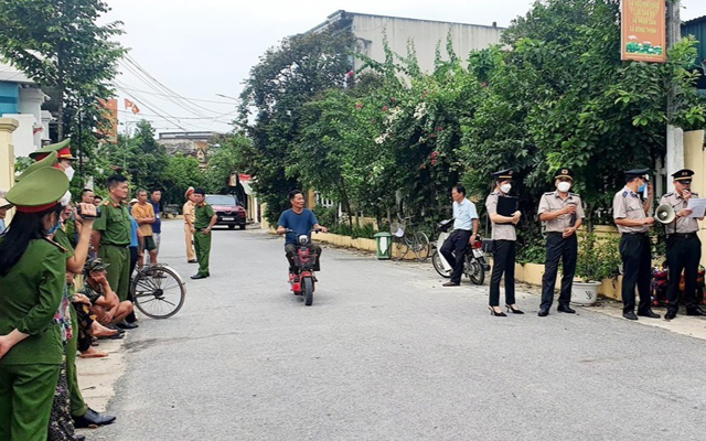 Chi cục THADS huyện Đông Sơn cưỡng chế kê biên tài sản là quyền sử dụng đất