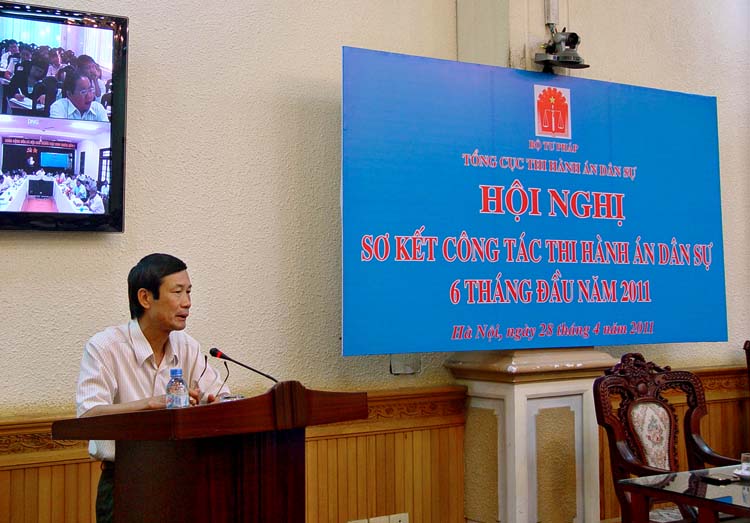 Tổng cục trưởng Nguyễn Văn Luyện phát biểu