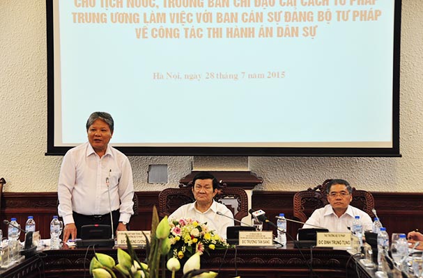 Chủ tịch nước Trương Tấn Sang làm việc tại Bộ Tư pháp về công tác Thi hành án dân sự