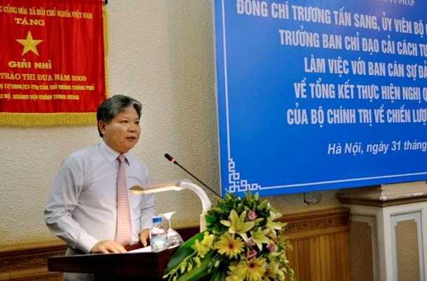 Chủ tịch nước Trương Tấn Sang làm việc với Ban Cán sự Đảng Bộ Tư pháp (9)