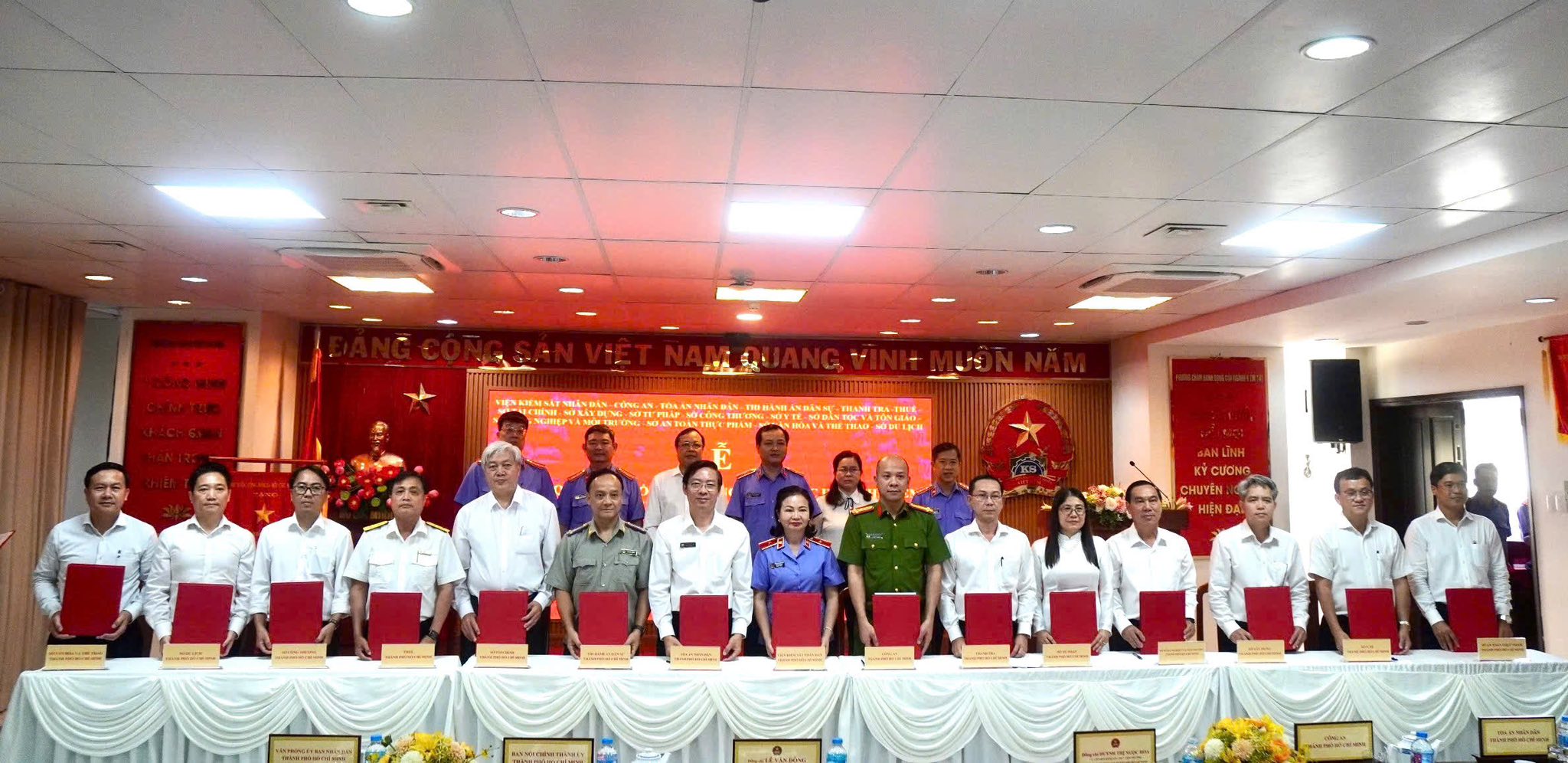 Tăng cường phối hợp giữa VKSND, THADS và các cơ quan để bảo vệ nhóm dễ bị tổn thương hoặc bảo vệ lợi ích công