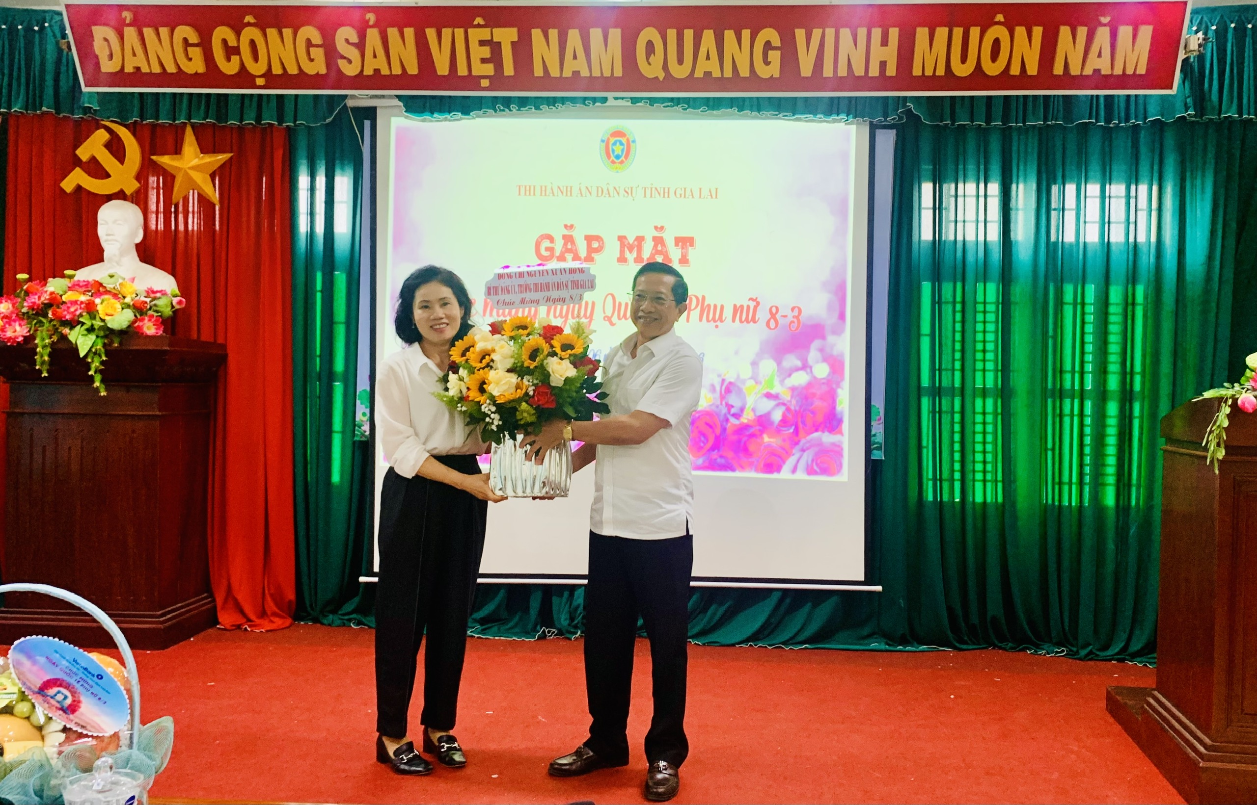 THADS tỉnh: Gặp mặt chúc mừng nữ công chức, người lao động nhân ngày Quốc tế phụ nữ 08/03
