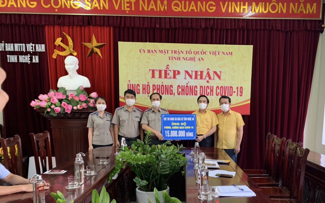 Ảnh đại diện Cán bộ, công chức, người lao động Cục Thi hành án dân sự tỉnh Nghệ An ủng hộ quỹ Phòng chống dịch Covid-19