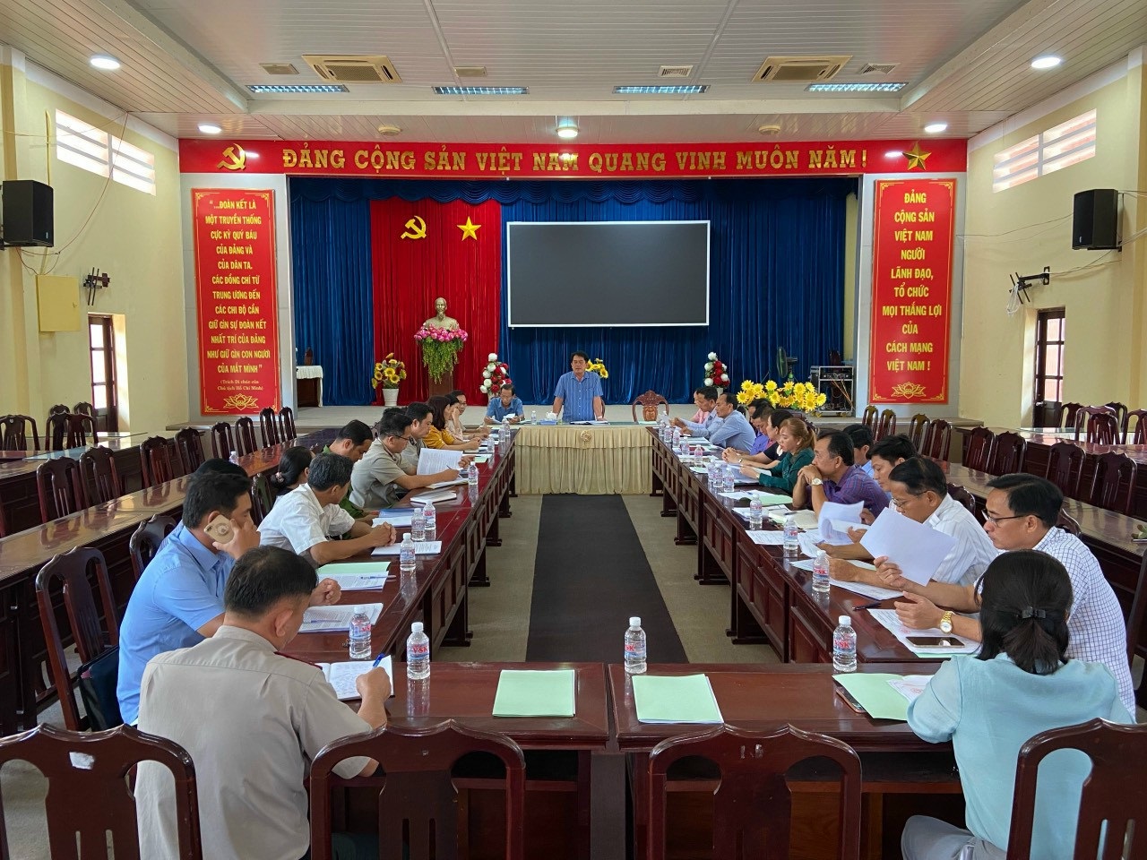 Ảnh đại diện HĐND huyện Hồng Dân giám sát chuyên đề về việc chấp hành pháp luật trong công tác Thi hành án dân sự trên địa bàn huyện.