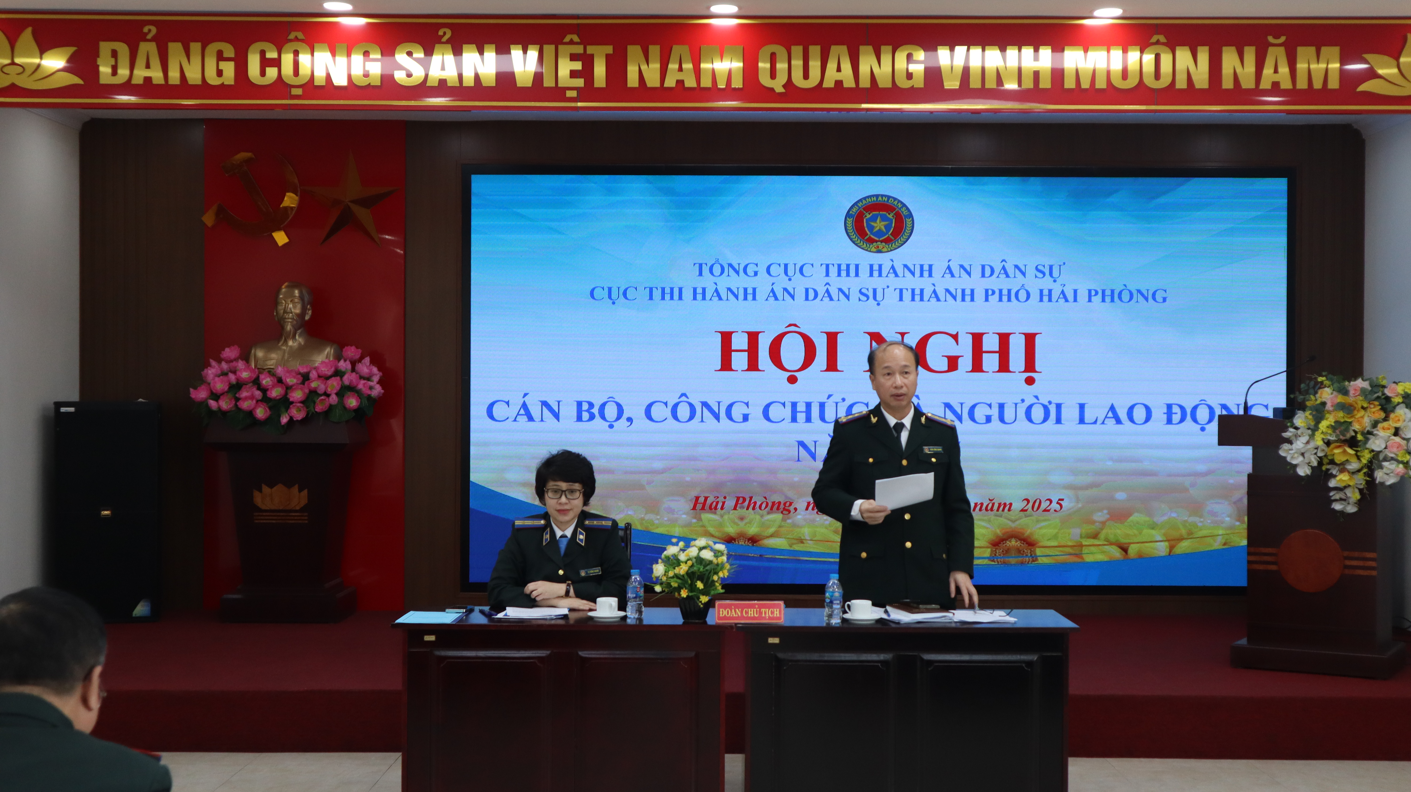 Hội nghị cán bộ, công chức và người lao động năm 2025 của Cục Thi hành án dân sự thành phố Hải Phòng