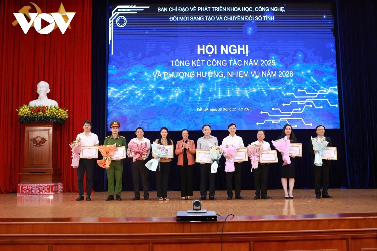 Đắk lắk quyết tâm đưa chuyển đổi số trở thành động lực phát triển hình ảnh 1 Dak lak quyet tam dua chuyen doi so tro thanh dong luc phat trien hinh anh 1