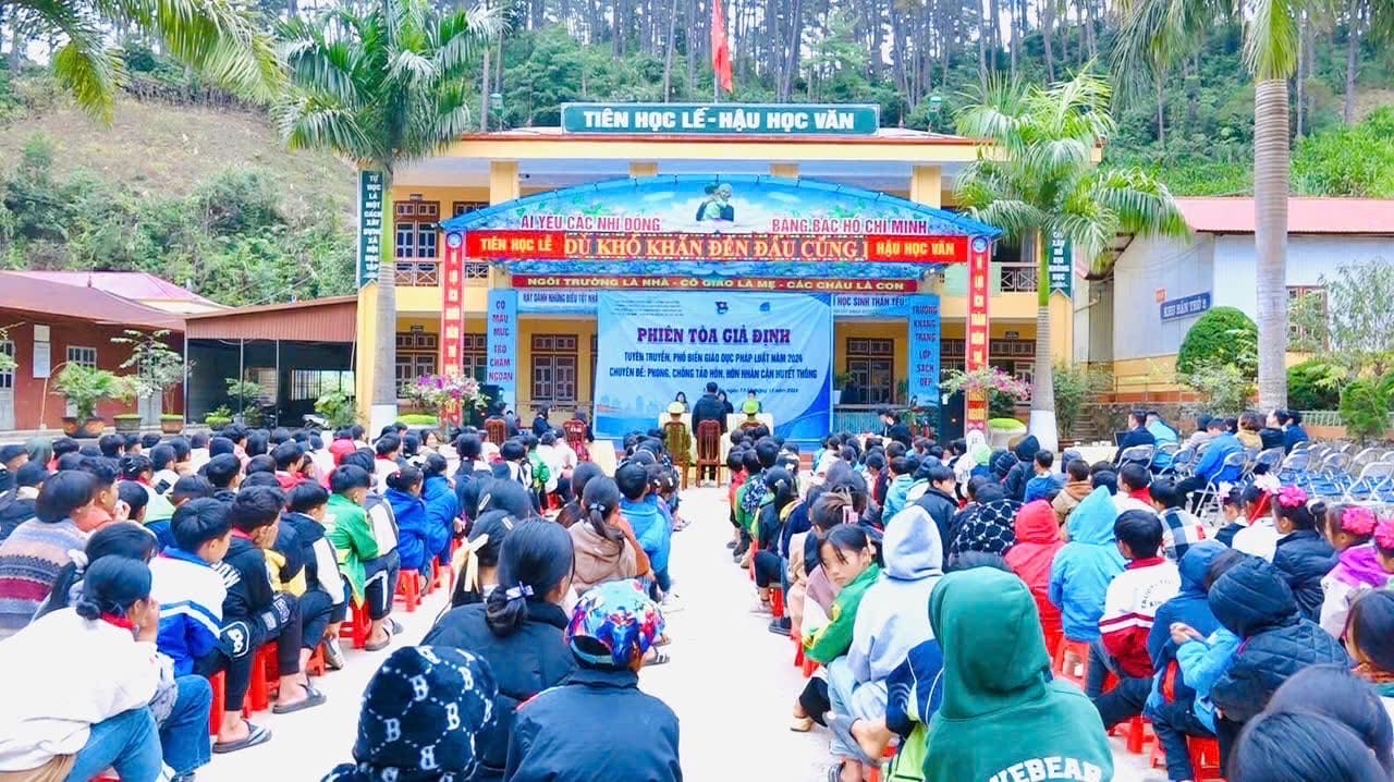 Ảnh đại diện Chi đoàn Thi hành án dân sự - Viện kiểm sát - Tòa án huyện Trạm Tấu tổ chức Phiên tòa giả định