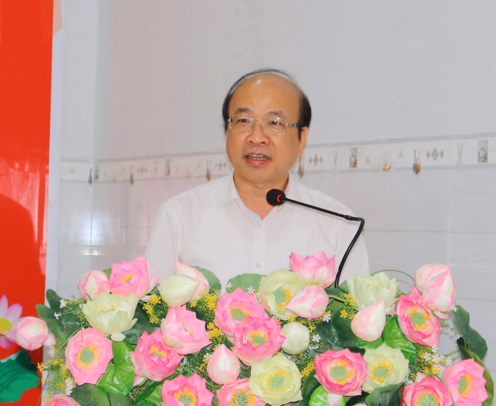 Ảnh đại diện Thứ trưởng Bộ Tư pháp Phan Chí Hiếu tiếp xúc cử tri tại xã Cái Nước