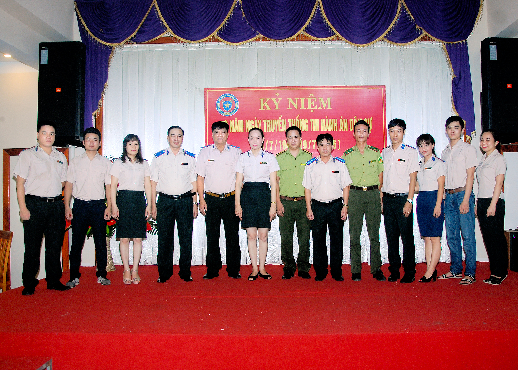 Lẽ kỉ niệm 70 năm "Ngày truyền thống thi hành án dân sự" tại Chi cục thi hành án dân sự huyện Hải Hà.