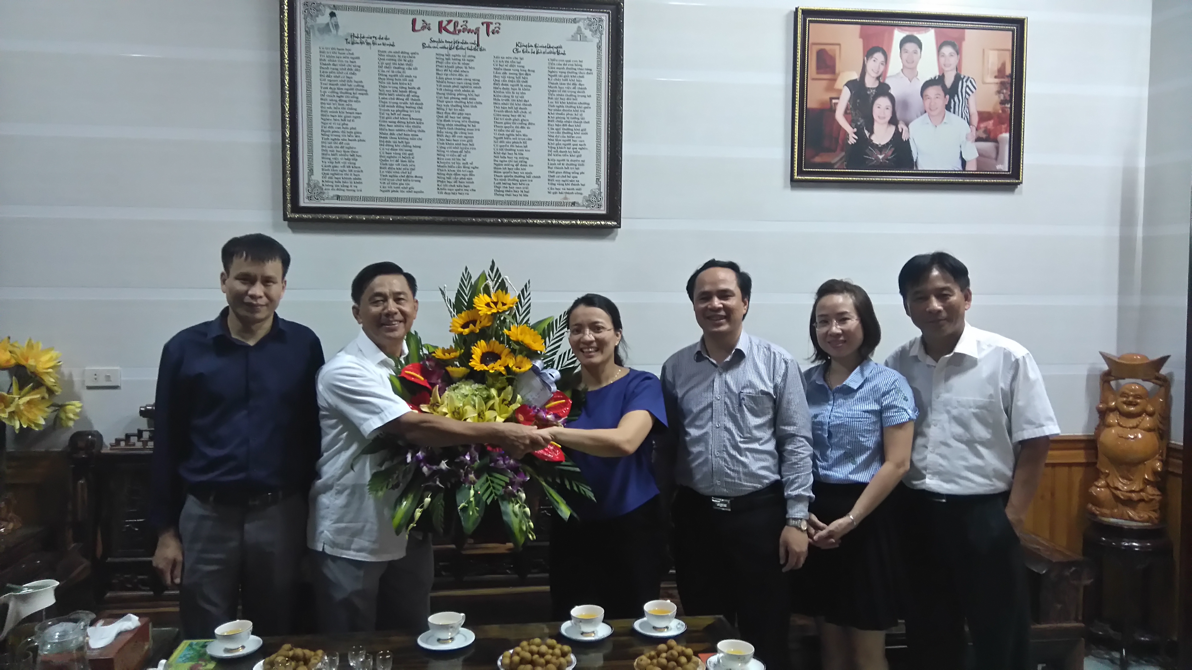 Cục Thi hành án dân sự tỉnh thăm hỏi nhân dịp kỷ niệm 71 năm ngày truyền thống Thi hành án dân sự