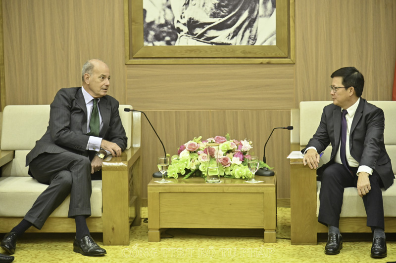 Đẩy mạnh hợp tác trong lĩnh vực hộ tịch, quốc tịch giữa Việt Nam với UNHCR