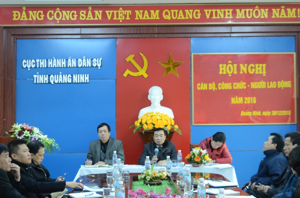 TỔNG KẾT CÔNG TÁC CÁN BỘ, CÔNG CHỨC VÀ NGƯỜI LAO ĐỘNG