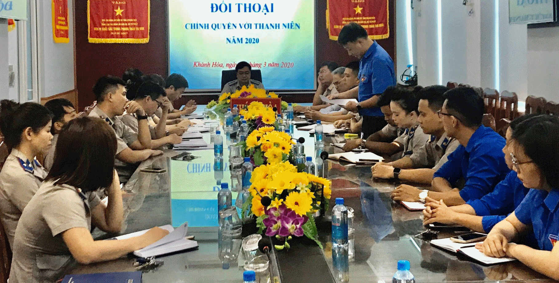 Đối thoại giữa chính quyền với Đoàn viên thanh niên Cục và Chi cục THADS thành phố Nha Trang