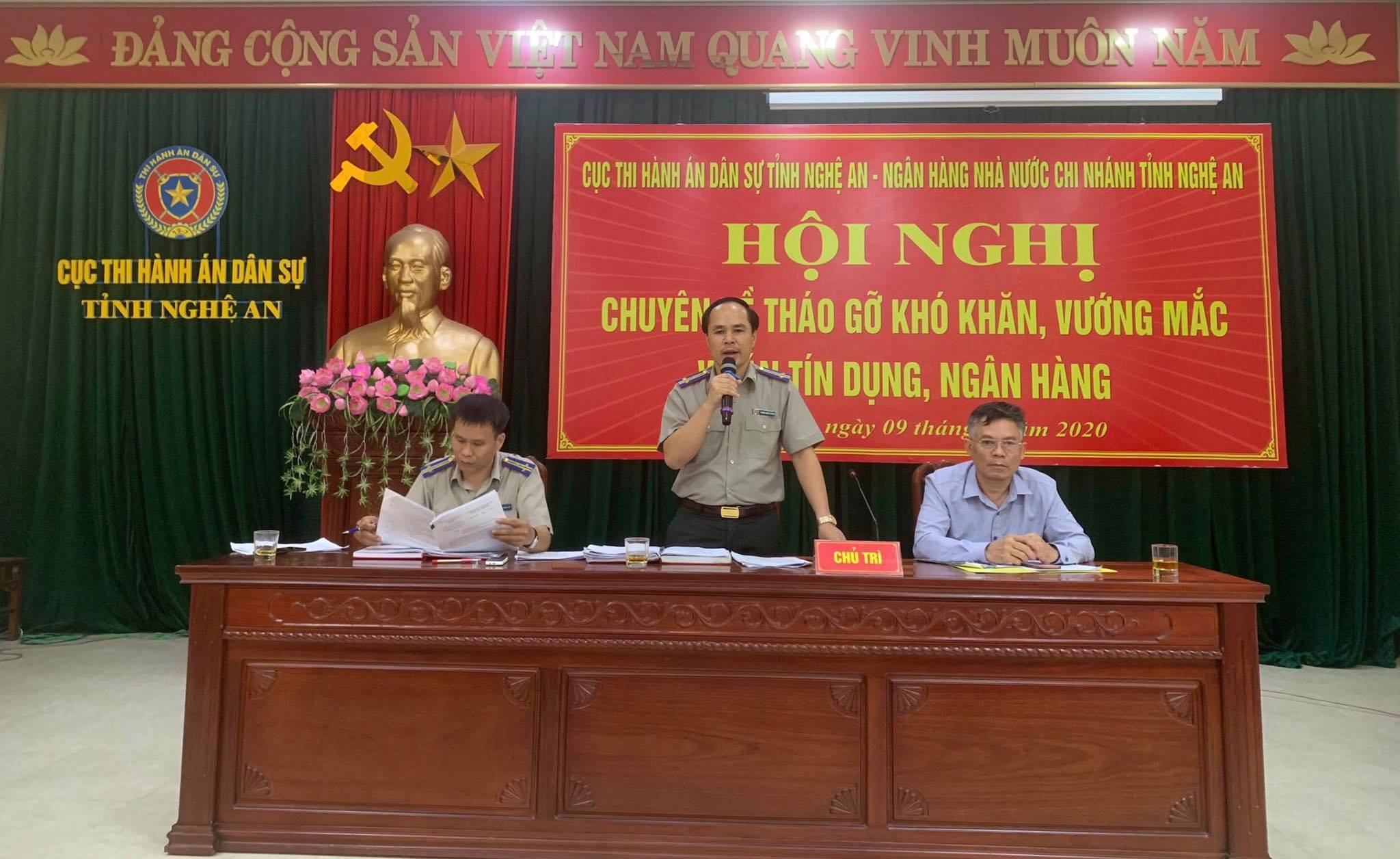 Cục Thi hành án dân sự tỉnh Nghệ An phối hợp Ngân hàng nhà nước Chi nhánh tỉnh Nghệ An tổ chức Hội nghị chuyên đề tháo gỡ khó khăn, vướng mắc trong tổ chức thi hành án liên quan đến hoạt động tín dụng ngân hàng trên địa bàn tỉnh Nghệ An