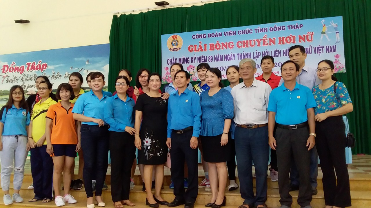 Giải bóng chuyền hơi nữ