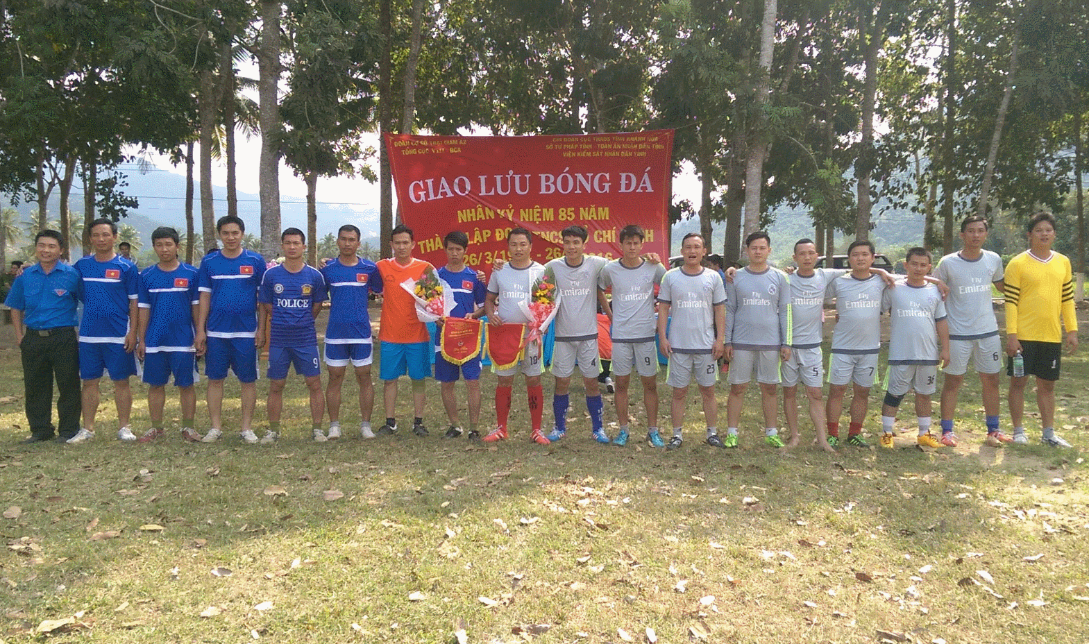 Giao lưu bóng đá chào mừng ngày 26 tháng 3