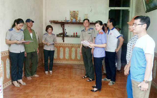 Chi cục THADS huyện Hậu Lộc tiến hành cưỡng chế giao tài sản thành công