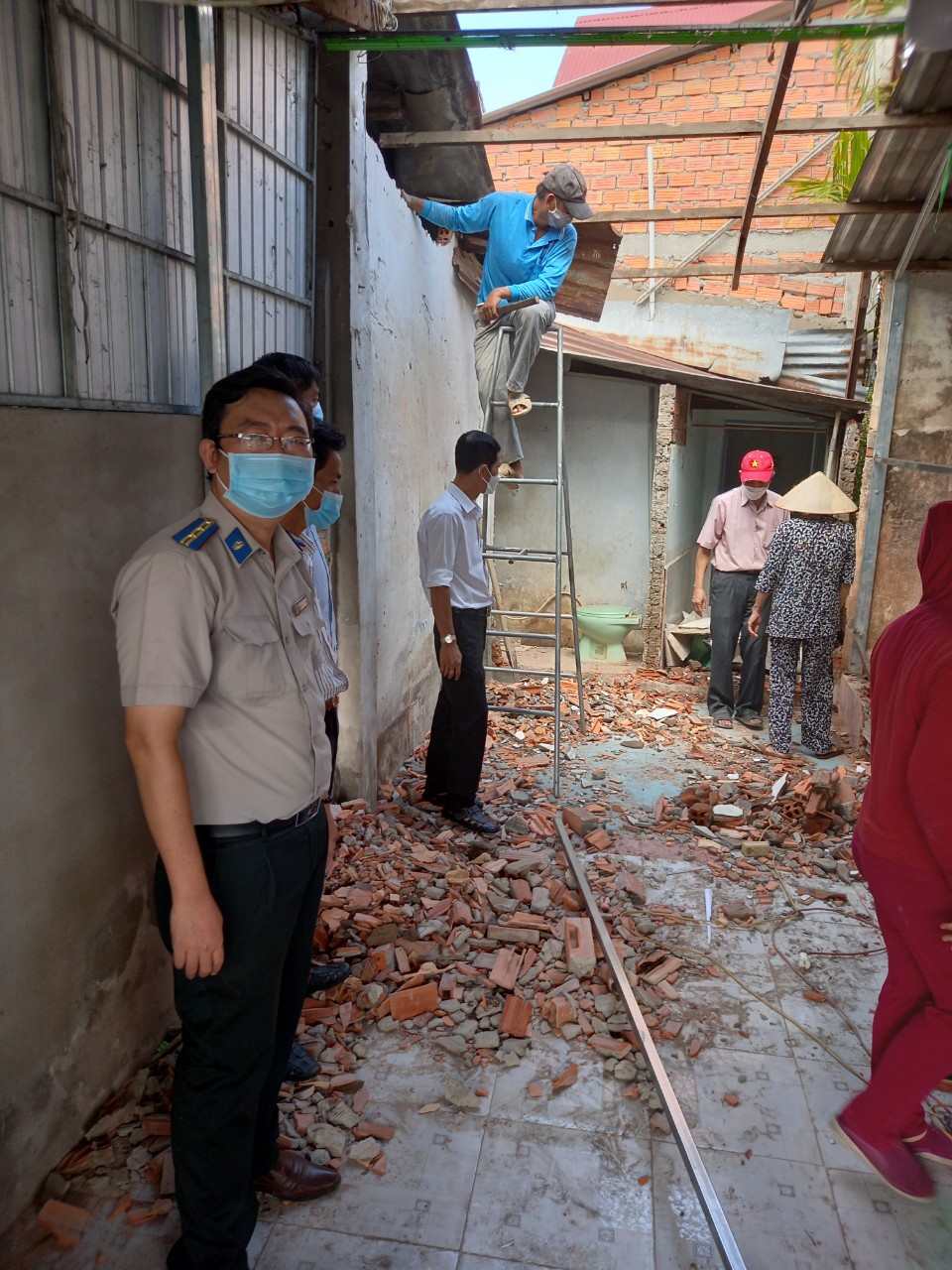 Chi cục Thi hành án dân sự thành phố Sa Đéc vận động giao tài sản thành công