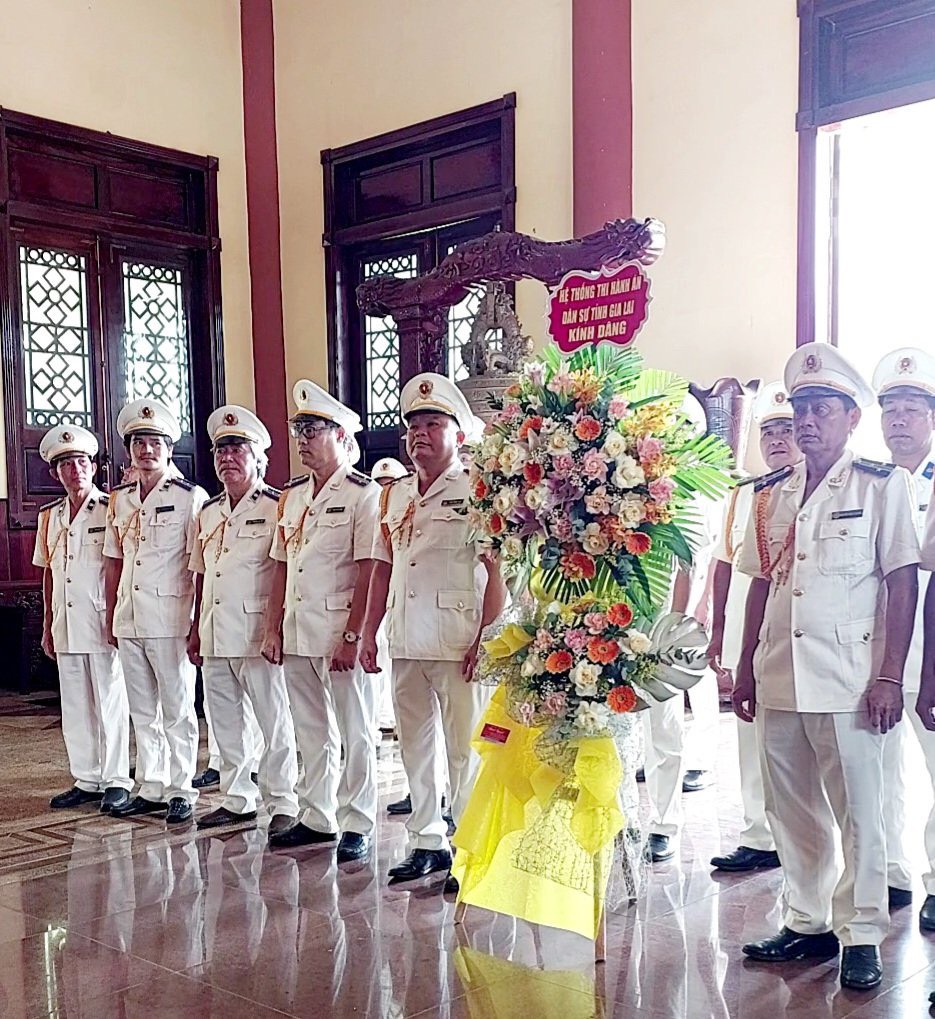 CỤC THI HÀNH ÁN DÂN SỰ TỈNH GIA LAI TỔ CHỨC HOẠT ĐỘNG VỀ NGUỒN HƯỚNG ĐẾN KỶ NIỆM 77 NĂM NGÀY TRUYỀN THỐNG NGÀNH THI HÀNH ÁN DÂN SỰ 19/7/1946 - 19/7/2023