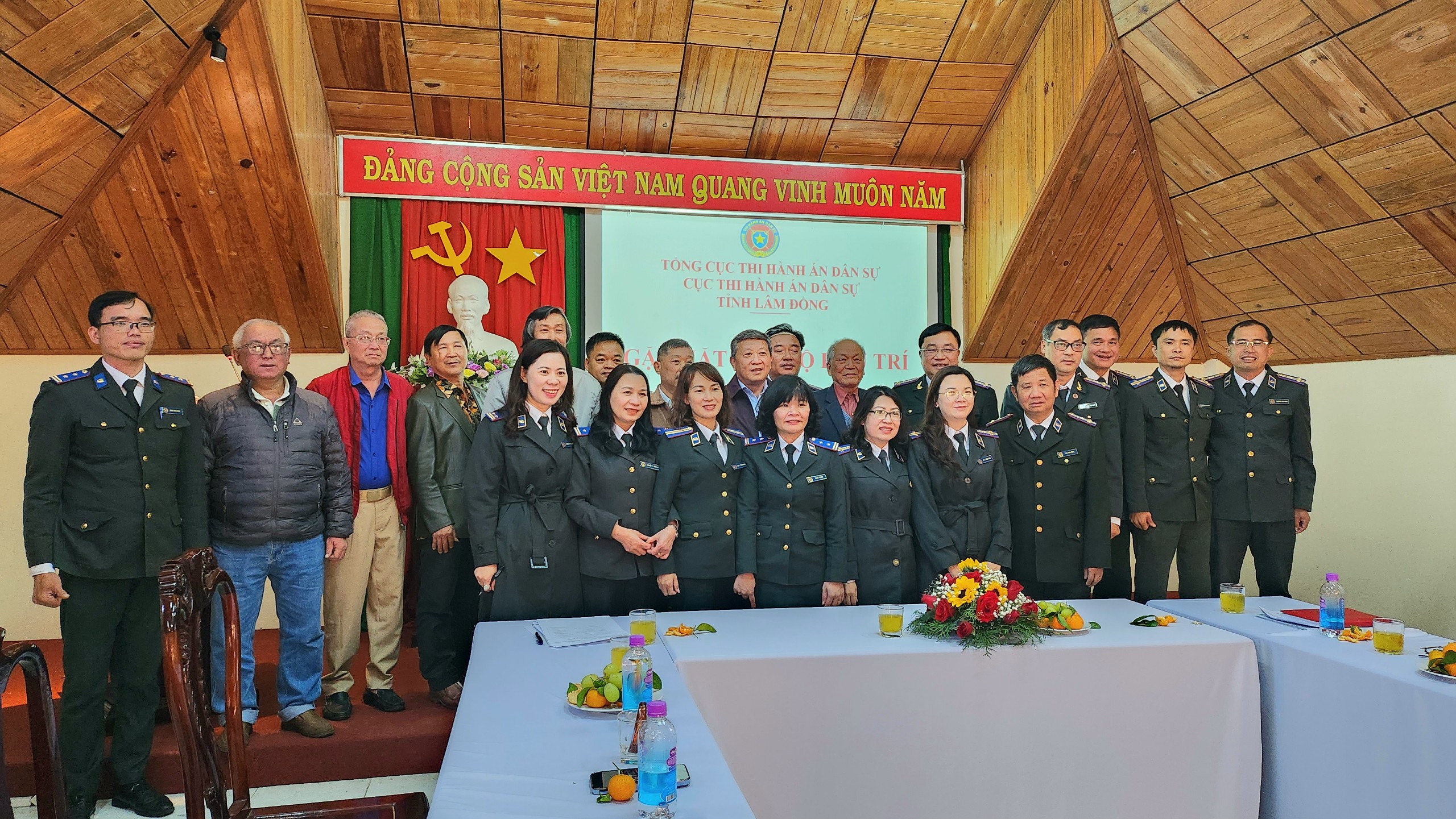 Gặp mặt, chúc Tết các đồng chí nguyên là lãnh đạo, công chức của Cục THADS tỉnh Lâm Đồng qua các thời kỳ