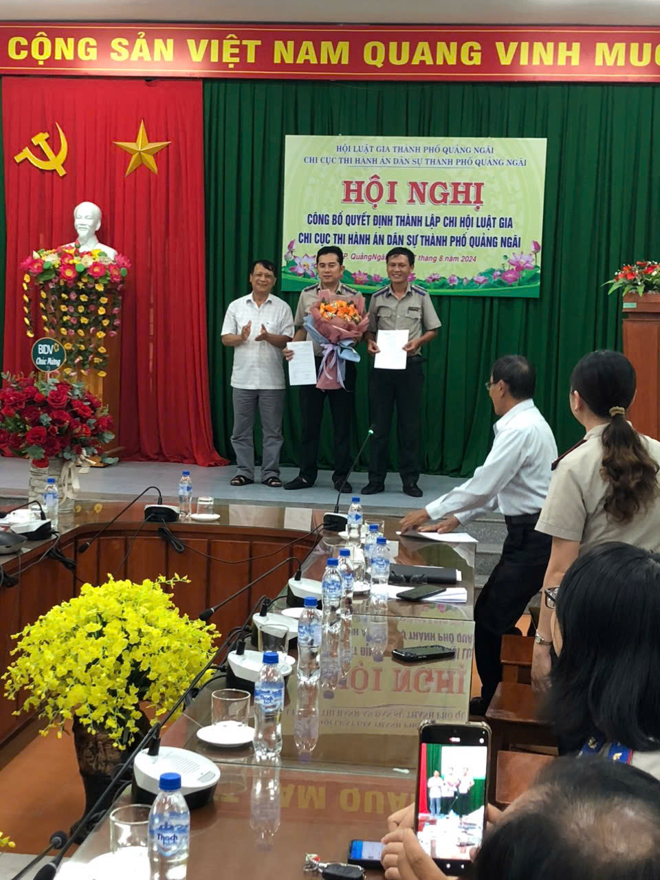 Lễ công bố Quyết định thành lập Chi hội Luật gia Chi cục Thi hành án dân sự thành phố Quảng Ngãi