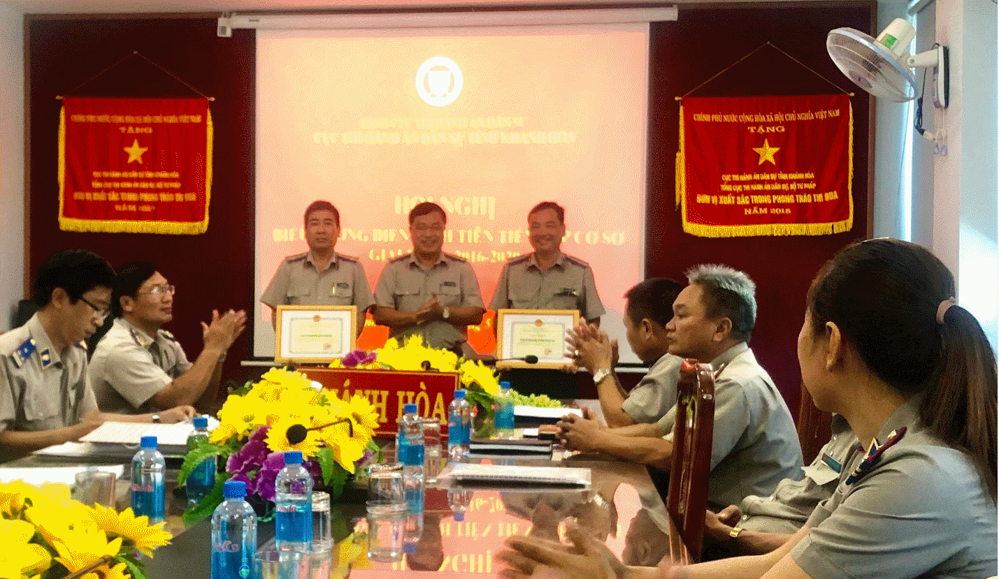 Hội nghị biểu dương điển hình tiên tiến cấp cơ sở giai đoạn 2016-2020.