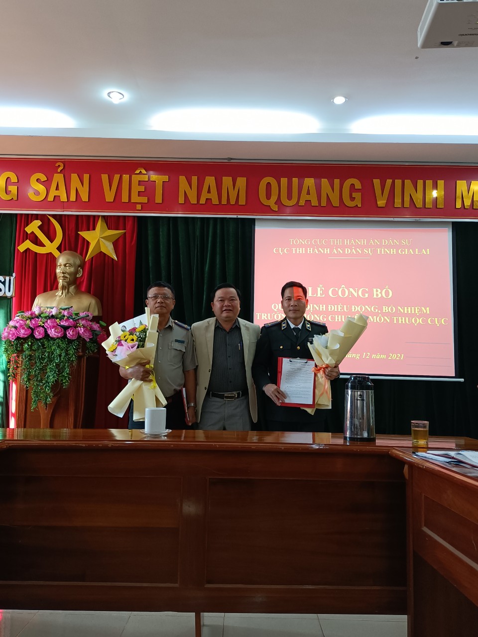 LỄ CÔNG BỐ QUYẾT ĐỊNH ĐIỀU ĐỘNG, BỔ NHIỆM TRƯỞNG PHÒNG CHUYÊN MÔN THUỘC CỤC