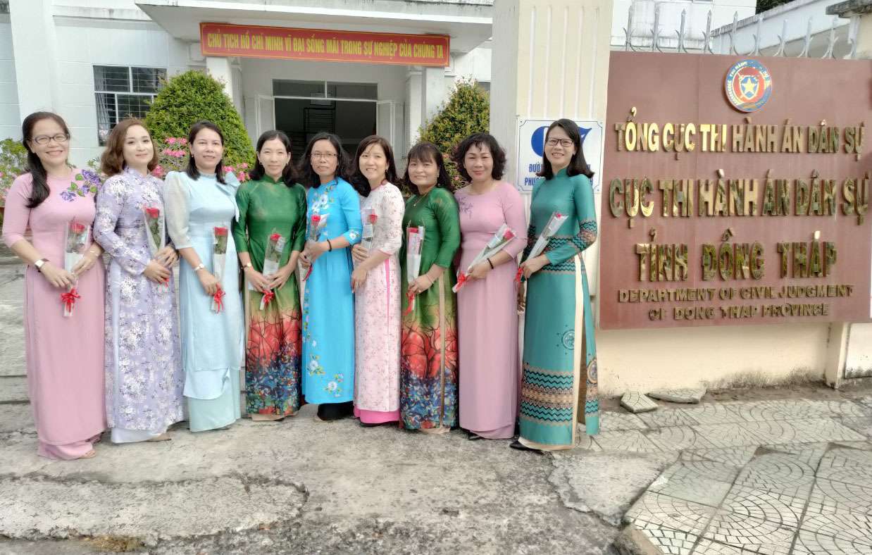 Hưởng ứng “Tuần lễ Áo dài”