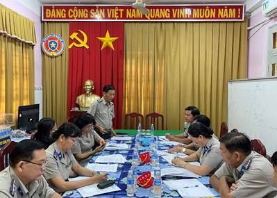 Vận động, thuyết phục đương sự tự nguyện thi hành án