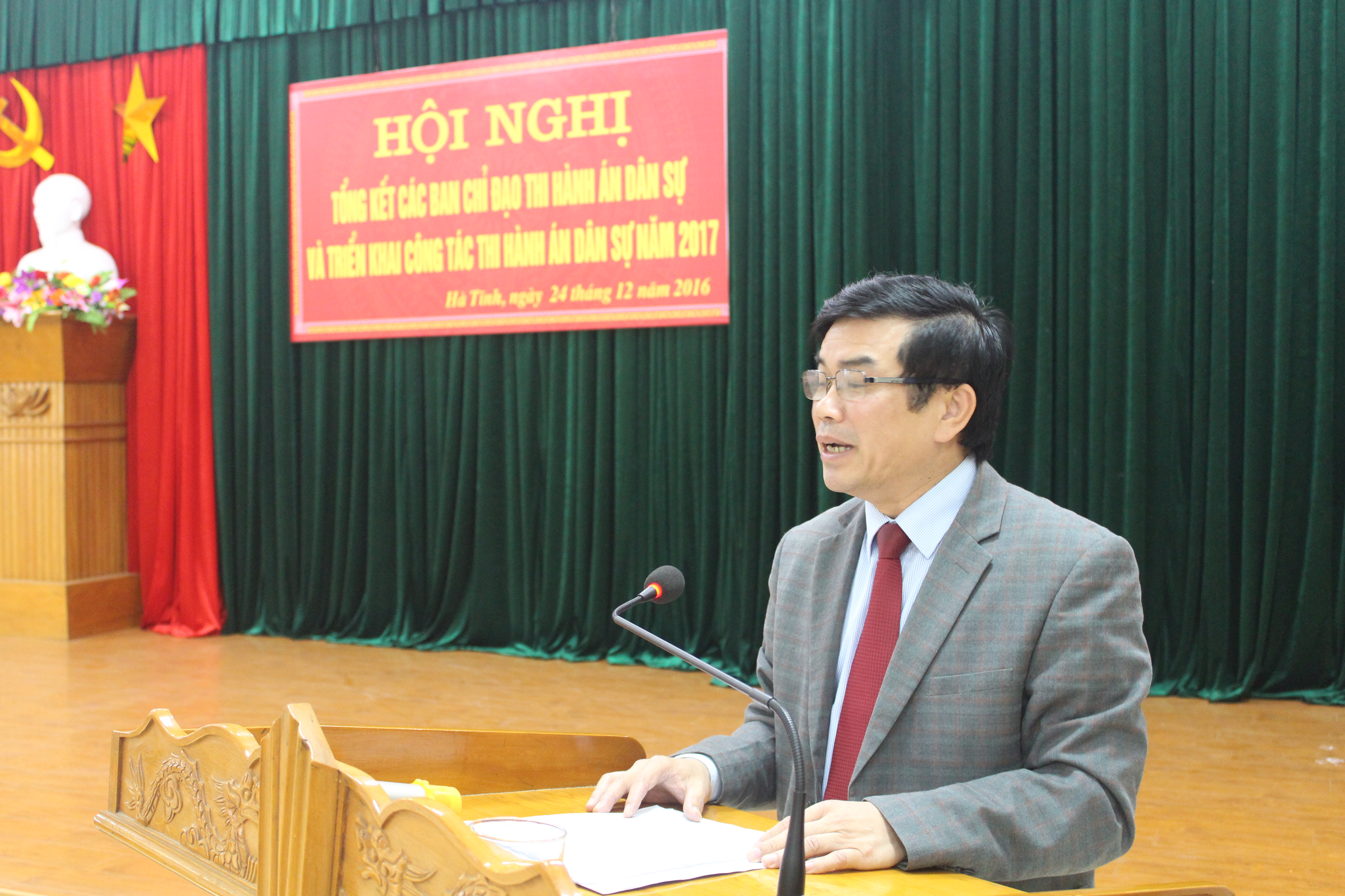 Năm 2017, tập trung giải quyết dứt điểm các vụ việc thi hành án dân sự trọng điểm, có giá trị thi hành lớn và những vụ việc tồn đọng, phức tạp kéo dài