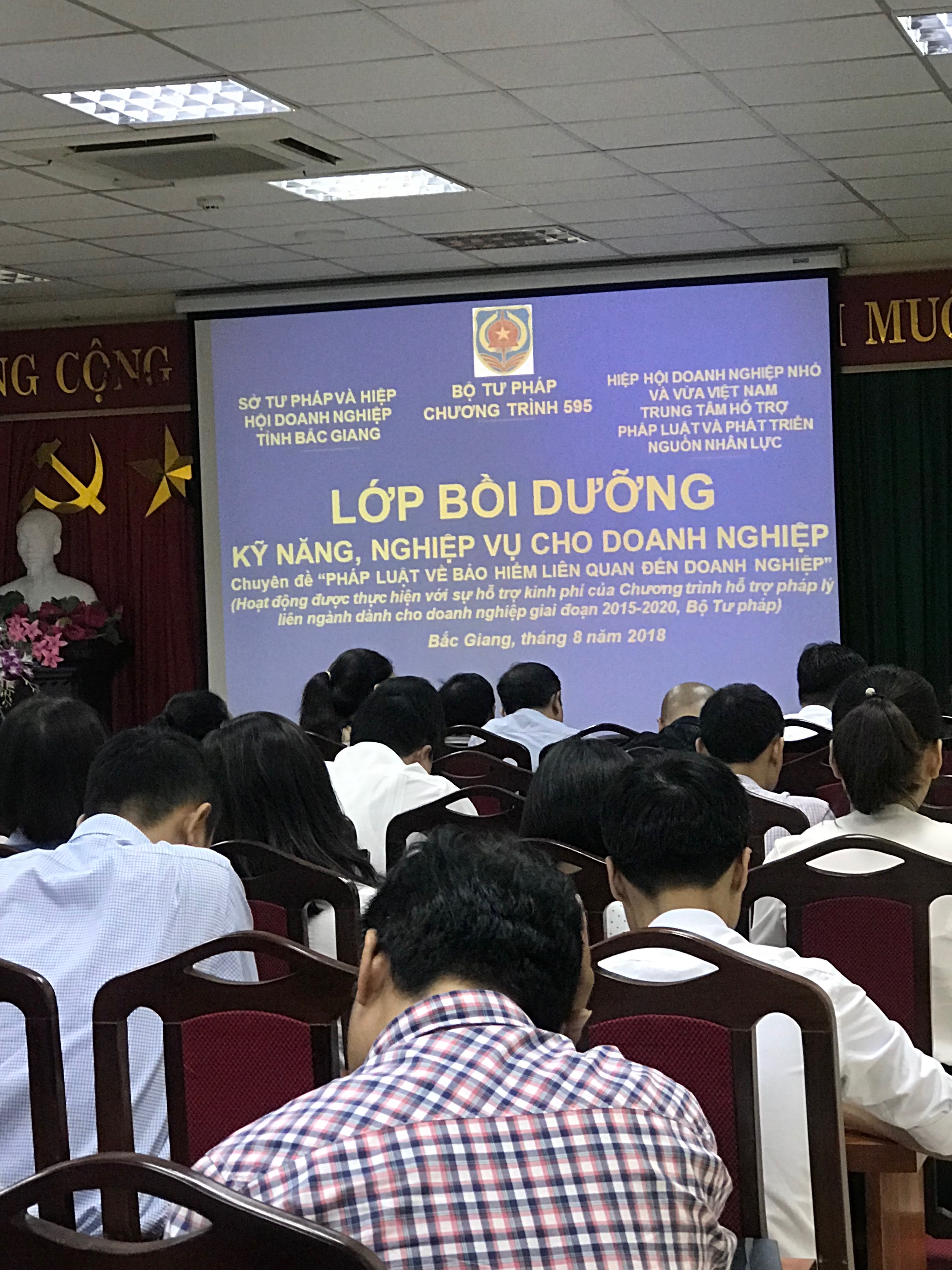 HIỆP HỘI DOANH NGHIỆP NHỎ VÀ VỪA VIỆT NAM TỔ CHỨC LỚP BỒI DƯỠNG KỸ NĂNG, NGHIỆP VỤ CHO CÁN BỘ PHÁP CHẾ DOANH NGHIỆP TẠI TỈNH BẮC GIANG