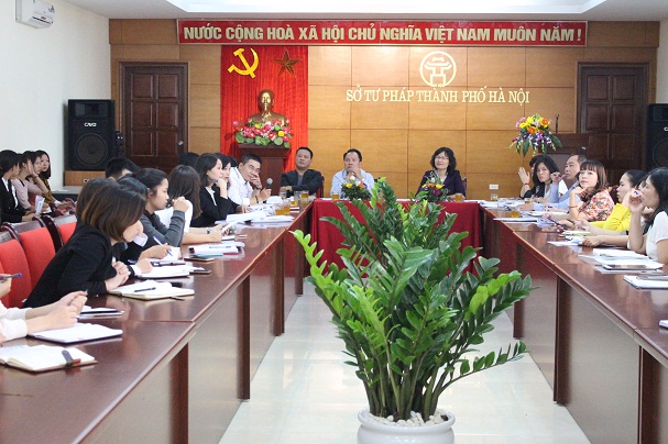 TRAO ĐỔI KHÓ KHĂN, VƯỚNG MẮC TRONG CÁC LĨNH VỰC HỘ TỊCH, QUỐC TỊCH, CHỨNG THỰC VÀ CON NUÔI TRÊN ĐỊA BÀN THÀNH PHỐ HÀ NỘI