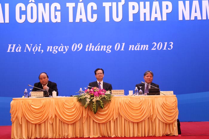 Thu tuong Nguyen Tan Dung toi du va chi dao Hoi nghi