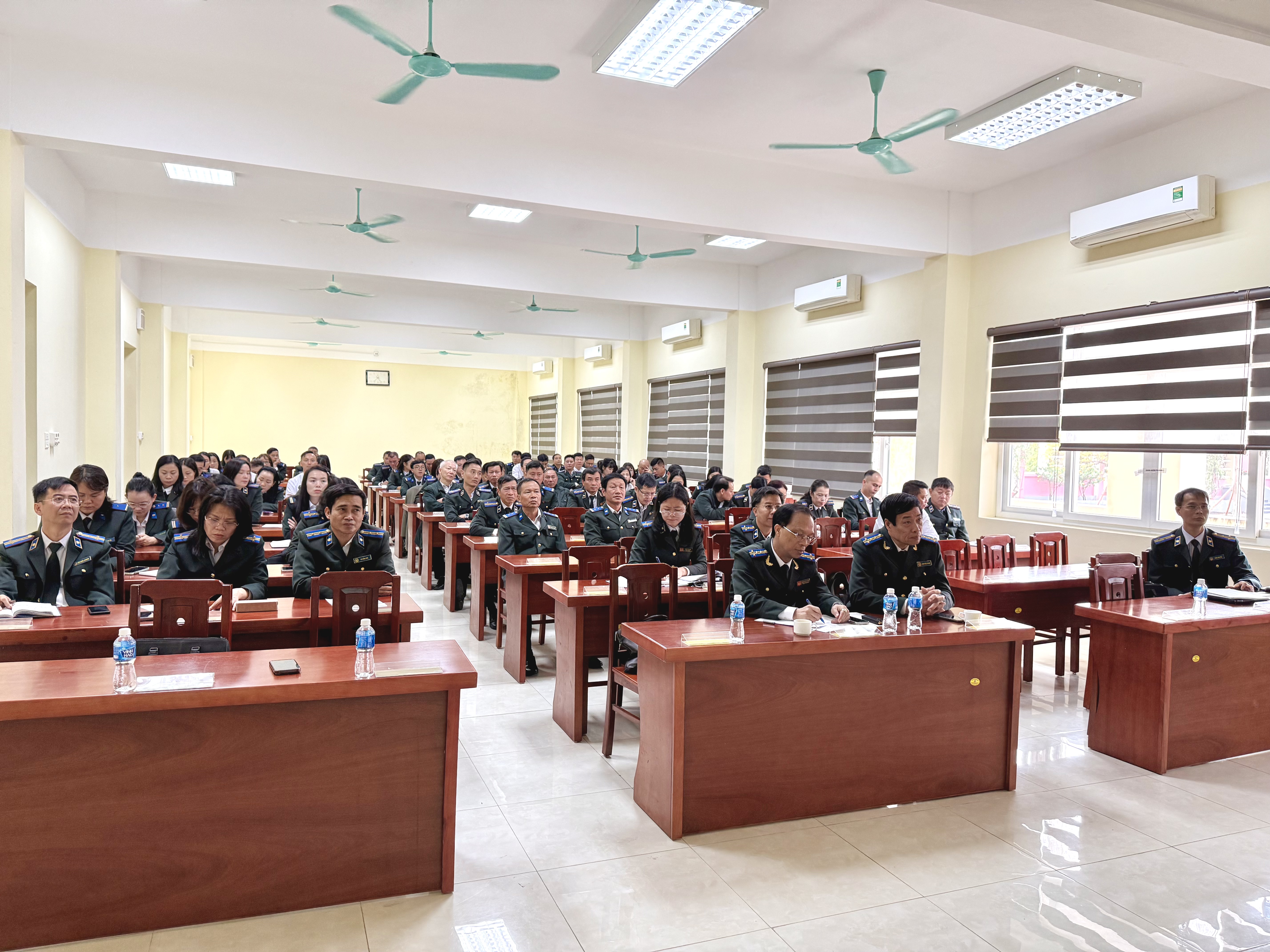 Hội nghị tập huấn chuyên sâu về trình tự thủ tục thẩm định giá, bán đấu giá tài sản trong thi hành án dân sự