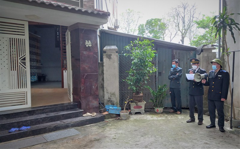 Hà Tĩnh: Thi hành cưỡng chế bàn giao tài sản cho người trúng đấu giá