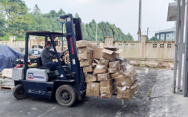 Cục THADS tỉnh Thanh Hóa giao nhận vật chứng là hàng hóa buôn lậu có khối lượng lớn