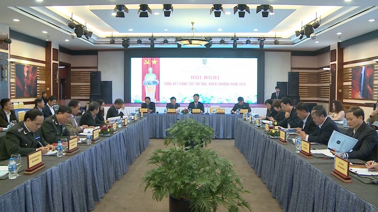 Hội nghị tổng kết công tác thi đua, khen thưởng năm 2020 khu vực thi đua Khối cơ quan Tư pháp các tỉnh Bắc Trung Bộ