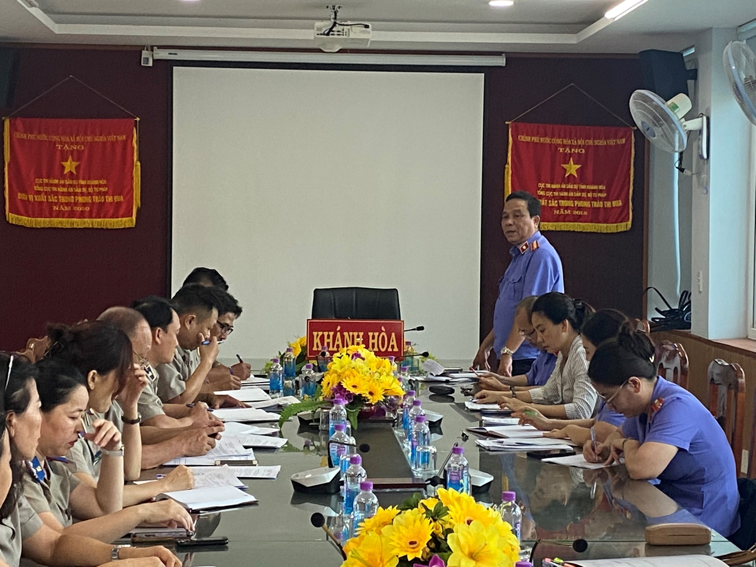 Viện kiểm nhân dân tỉnh Khánh Hòa trực tiếp kiểm sát thi hành án dân sự, thi hành án hành chính tại Cục Thi hành án dân sự tỉnh Khánh Hòa