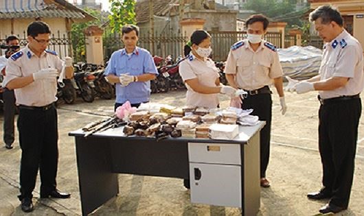 BÀN VỀ VAI TRÒ VÀ TRÁCH NHIỆM CỦA HOẠT ĐỘNG KIỂM SÁT TRONG GIẢI QUYẾT VỤ VIỆC THI HÀNH ÁN DÂN SỰ