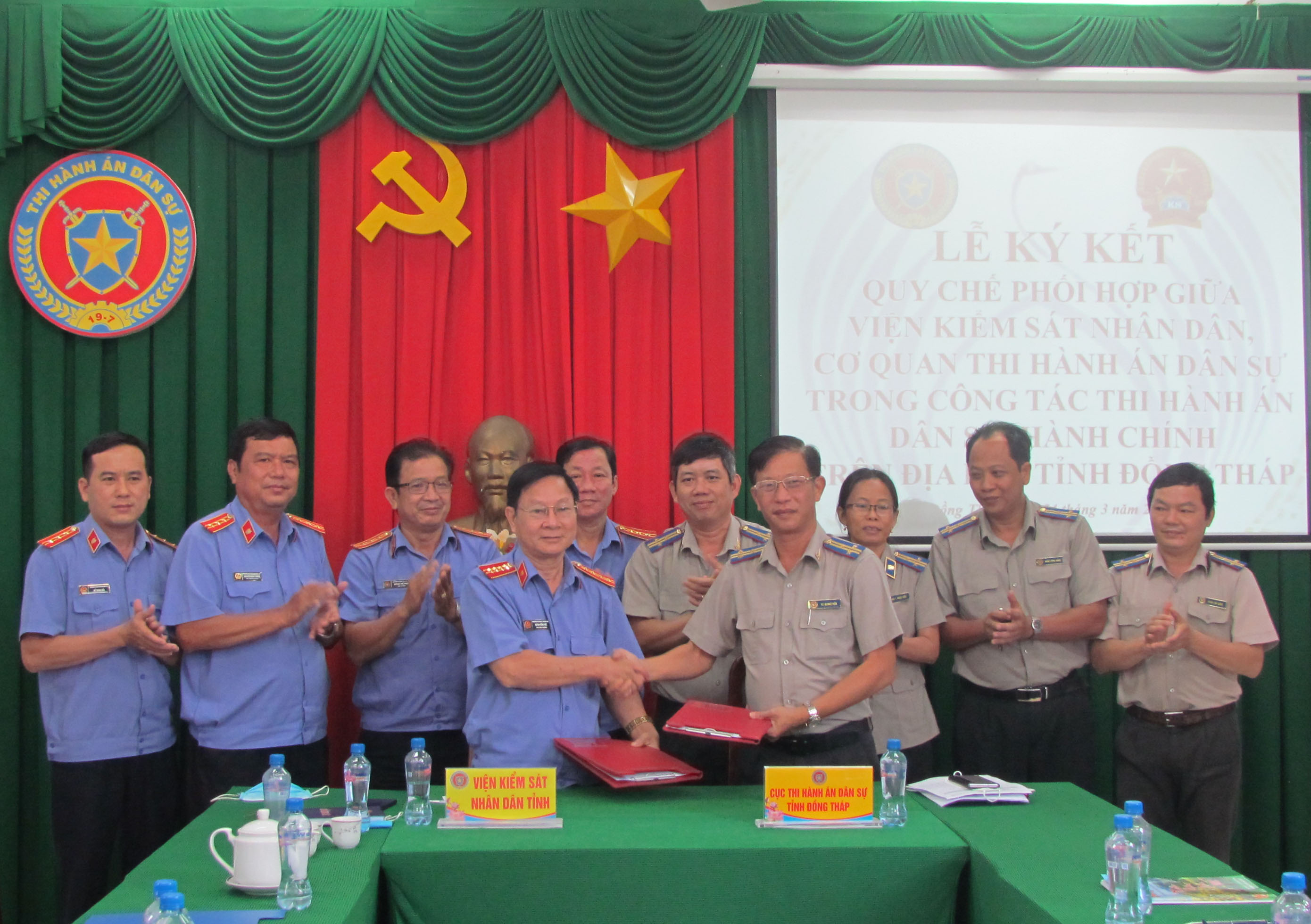 Ký kết quy chế phối hợp giữa Viện kiểm sát nhân dân - Cơ quan Thi hành án dân sự trong công tác thi hành án dân sự, hành chính trên địa bàn tỉnh Đồng Tháp
