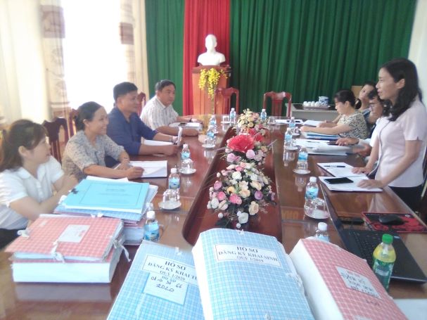 Sở Tư pháp tỉnh Khánh Hòa kiểm tra công tác chứng thực, hộ tịch cấp huyện và cấp xã