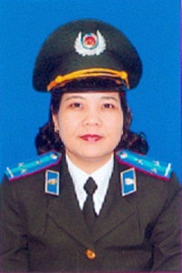 Đồng chí Lê Thị Kim Dung, Chi cục trưởng Chi cục Thi hành án dân sự huyện Đông Hỷ, tỉnh Thái Nguyên, người lãnh đạo luôn trăn trở, nỗ lực hết mình với sự nghiệp thi hành án dân sự