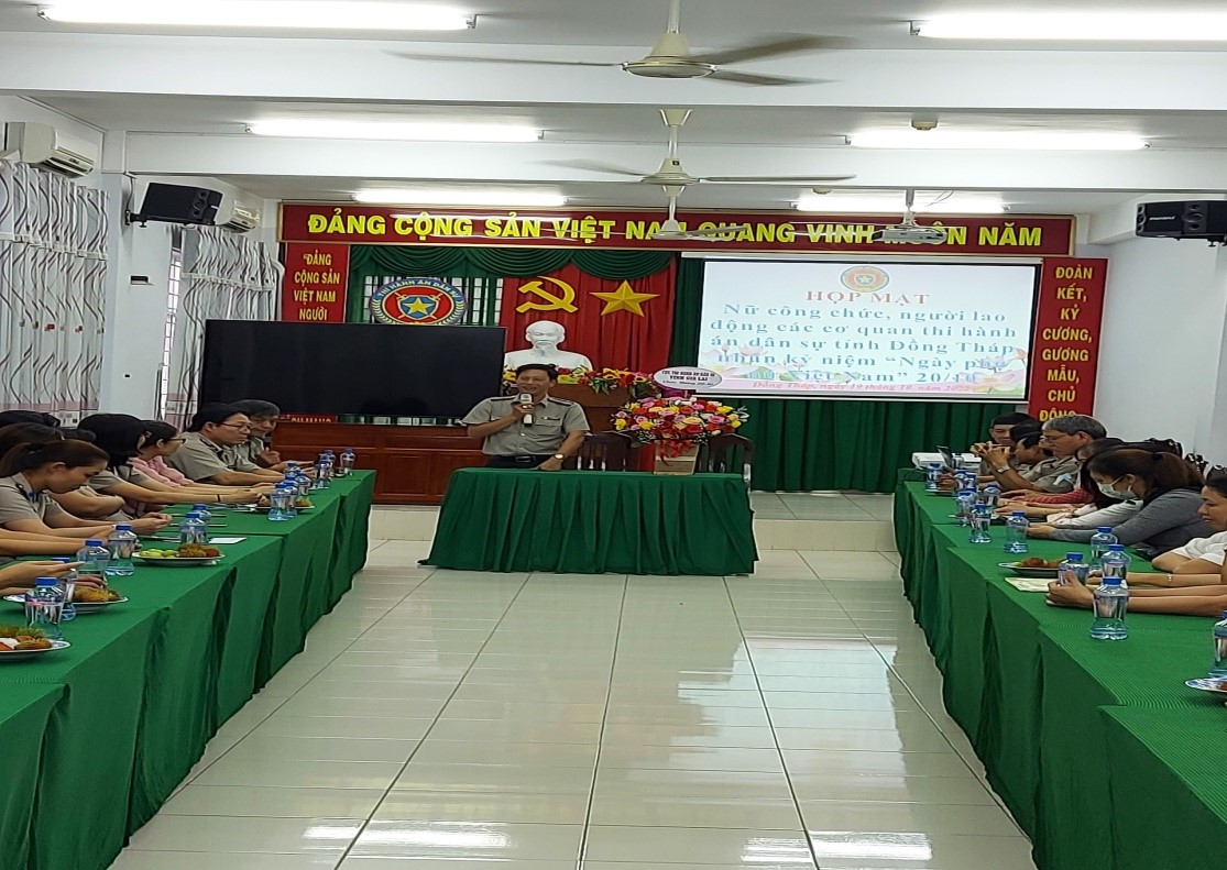 Cục Thi hành án dân sự tỉnh Đồng Tháp và Ban Vì sự tiến bộ phụ nữ Cục tổ chức họp mặt nhân Ngày Phụ nữ Việt Nam 20/10