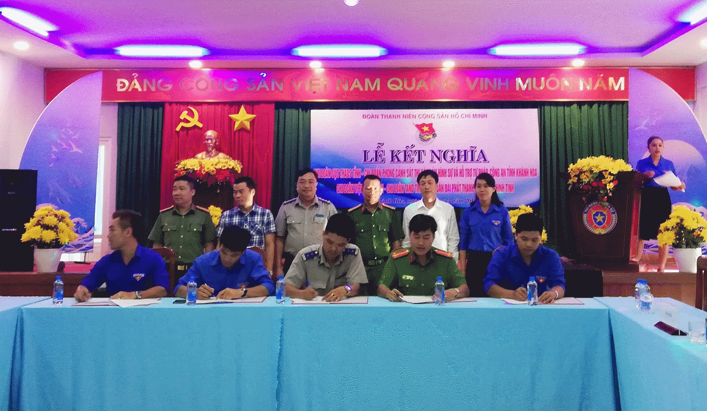 Kết nghĩa 5 Chi đoàn thanh niên