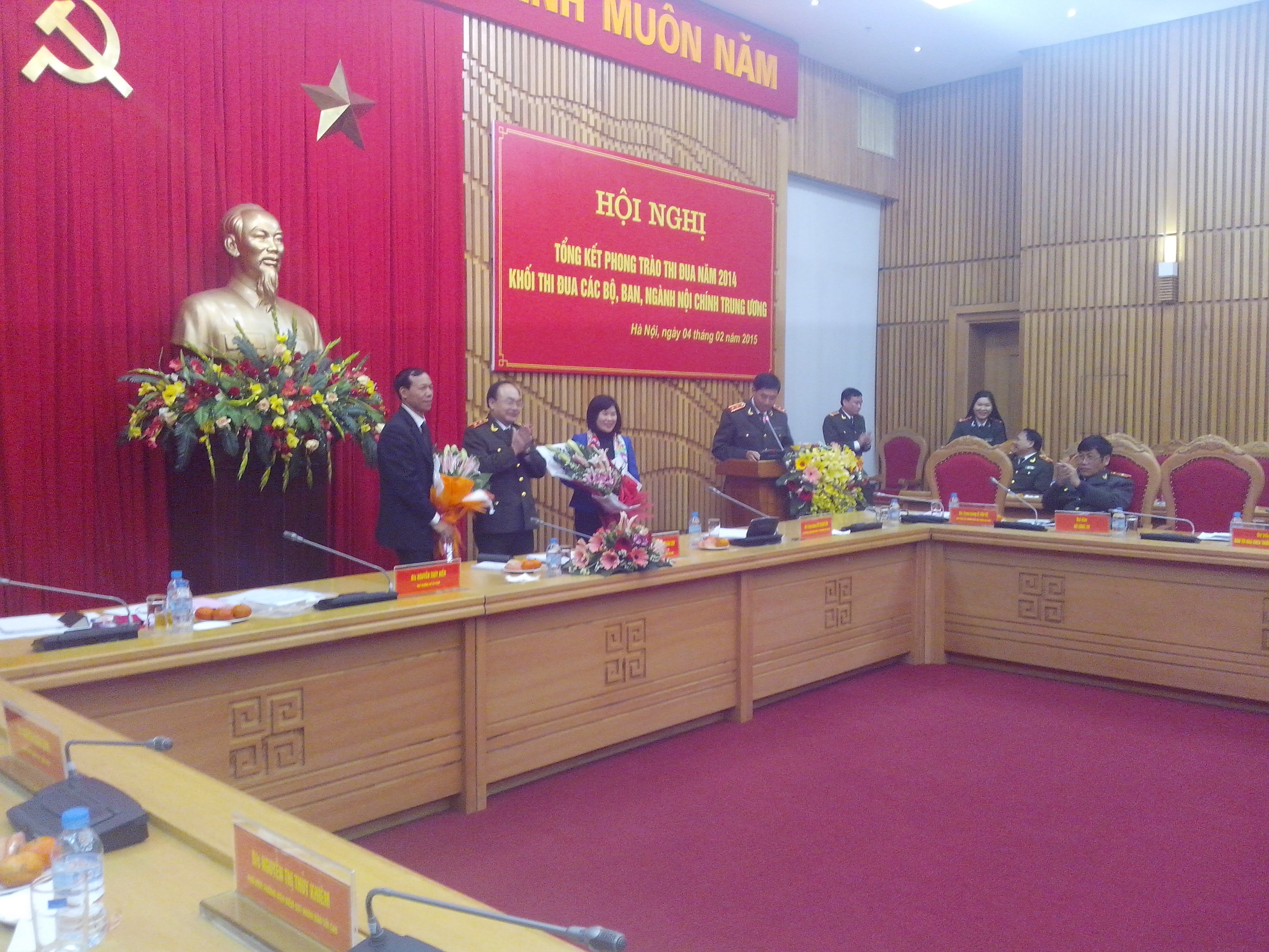 Hội nghị tổng kết công tác thi đua, khen thưởng và bàn giao nhiệm vụ Khối trưởng Khối thi đua các bộ, ban, ngành Nội chính Trung ương năm 2015